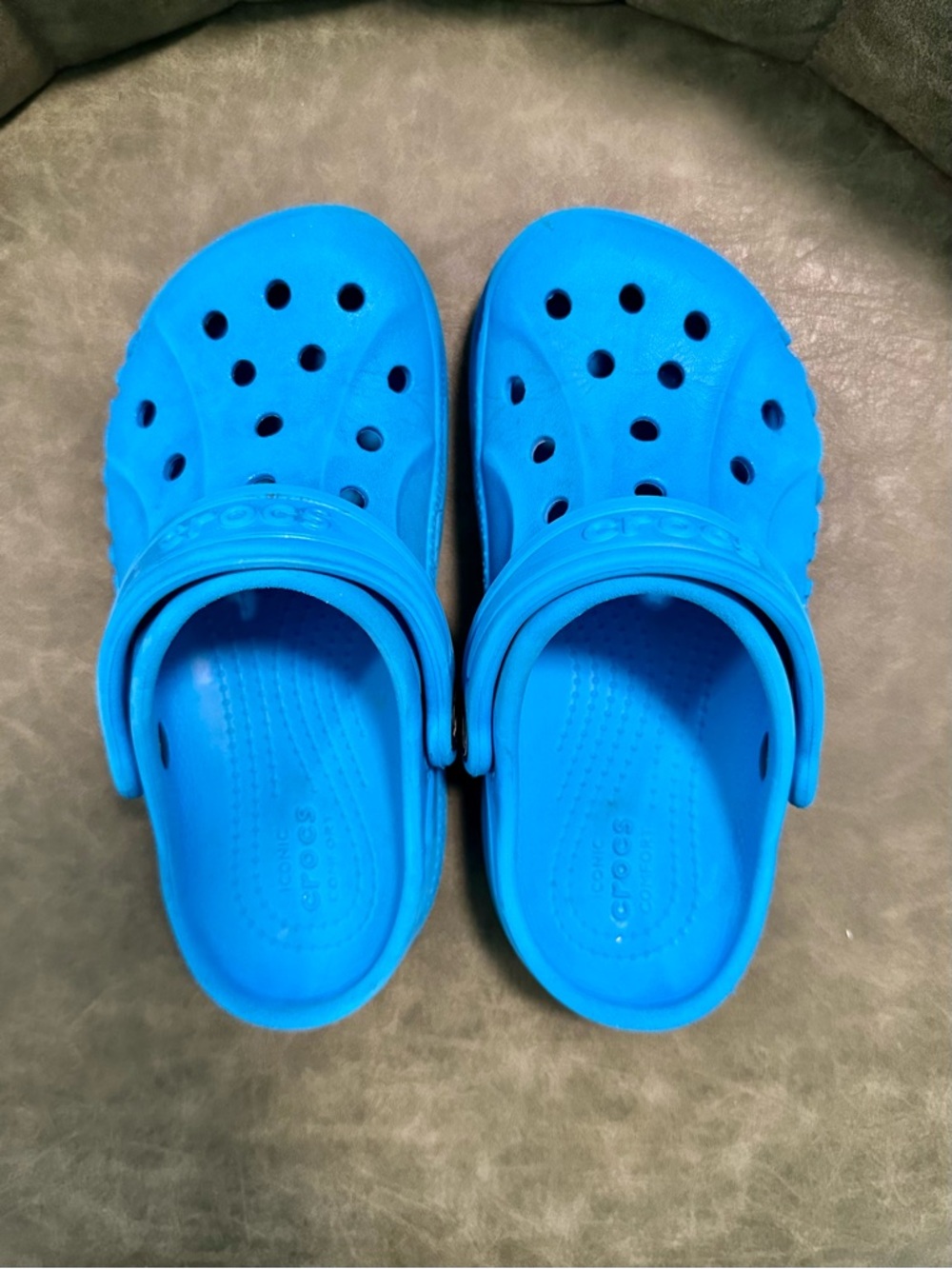 CROCS Kids Vibrant Blue Classic Clogs